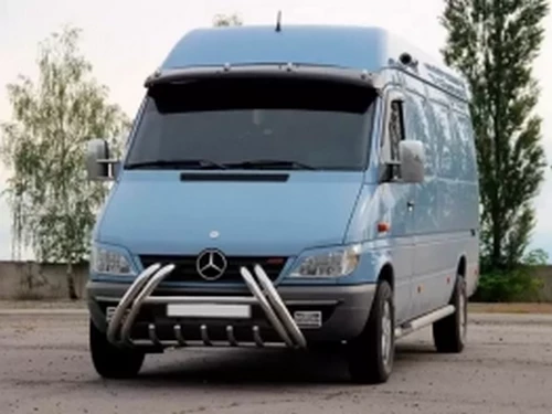 Кенгурятник Mercedes Sprinter W901 (95-06) - загином у бампер 4