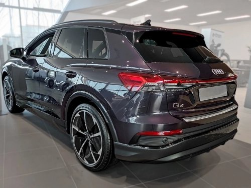 Накладка бампера Audi Q4 e-tron / Sportback (FZ; 21-) - Avisa (срібна) 8