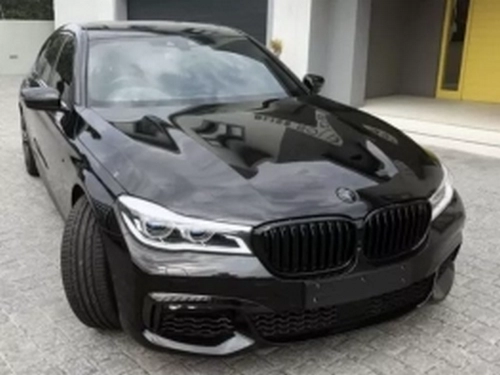 Решітка BMW 7 G11 / G12 (15-19) - одинарні ребра (глянсова) 4