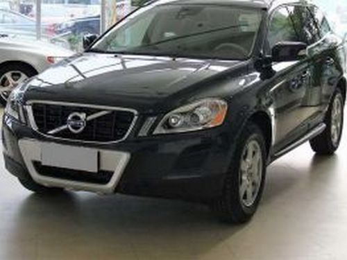 Накладка на передний бампер VOLVO XC60 (08-13) 4