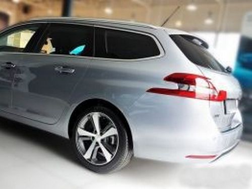 Накладка на задний бампер Peugeot 308 II (T9; 14-21) SW - Avisa (стальная) 8