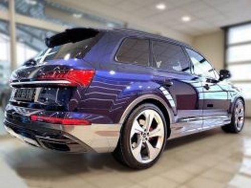 Накладка на задній бампер Audi Q7 II (4M; 16-/20-) - Avisa (чорна) 8