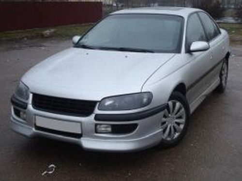 Накладка на передний бампер OPEL Omega B (94-99) клыками 4 4