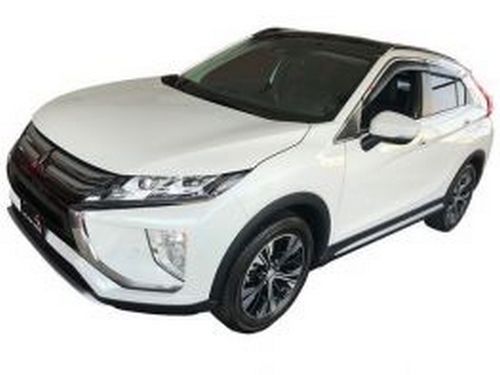 Дефлектори вікон Mitsubishi Eclipse Cross (18-) - Hic (з хром молдингом) 2