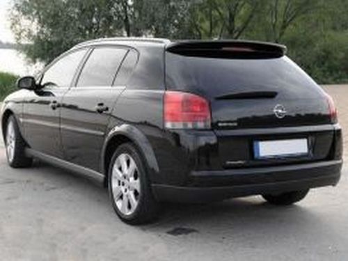 Спойлер (козырёк) OPEL Signum (2003+)  3