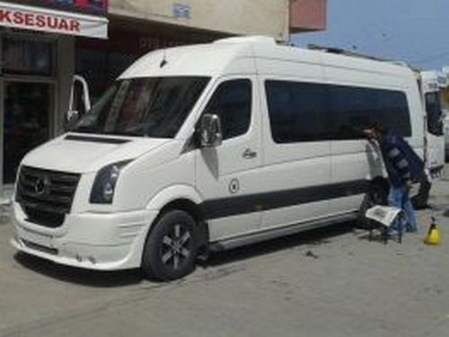 Накладка на передний бампер VW Crafter (06-12) - 4 противотуманки 2