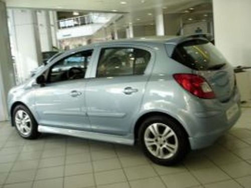 Накладки на пороги OPEL Corsa D (06-14) 5D - Meliset 2