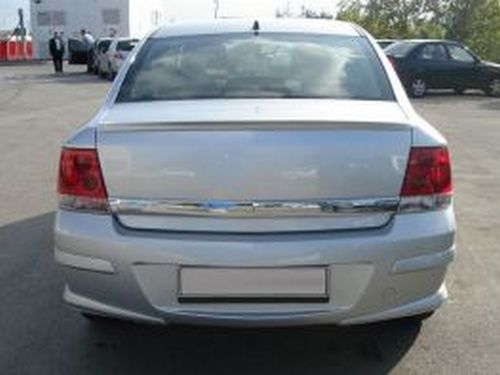 Спойлер багажника OPEL Astra H (08-14) Sedan - лип 2