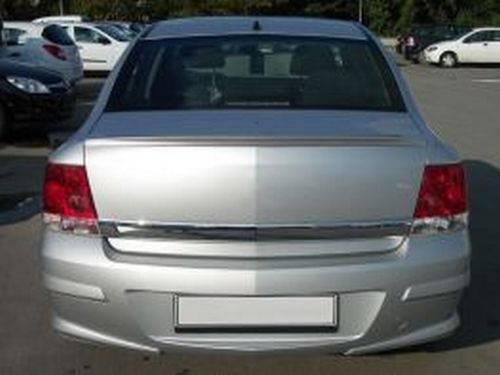 Спойлер багажника OPEL Astra H (08-14) Sedan - лип 3