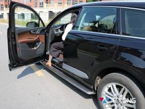 Пороги боковые AUDI Q3 (2011+) - Touareg стиль 7 7