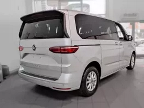 Volkswagen T7 Multivan (2021+) - rear 7