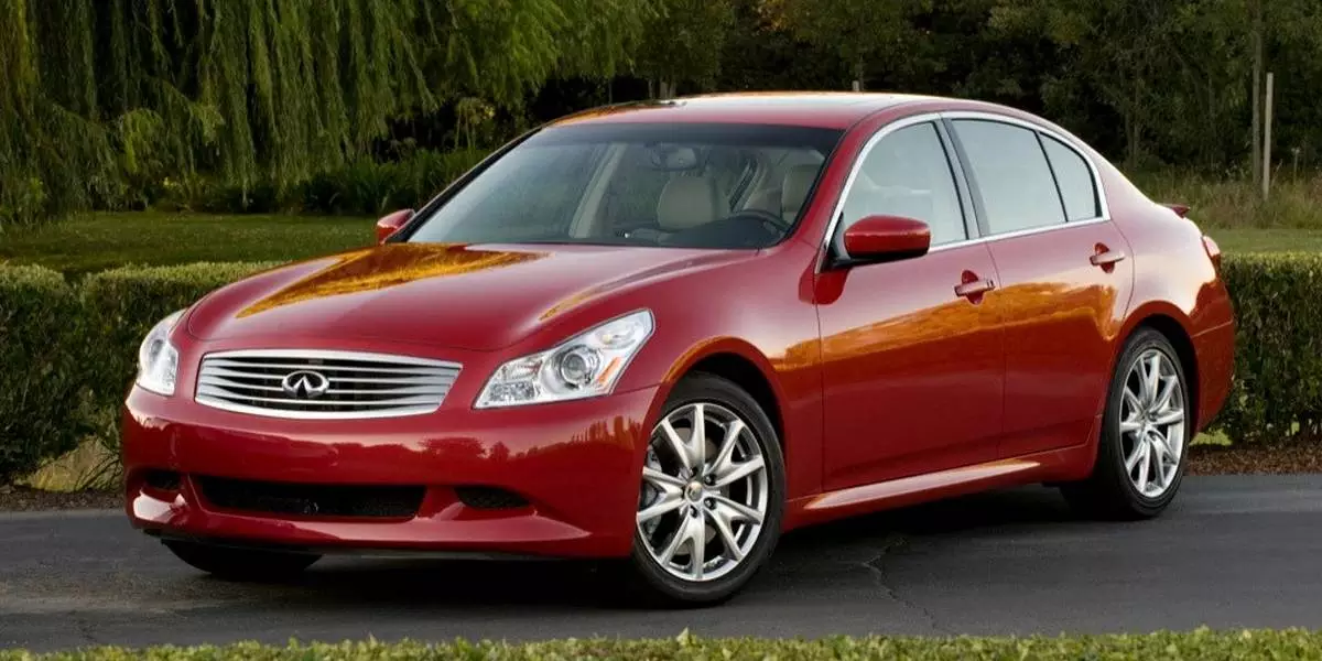 Infiniti G37 Sedan (2008-2012)