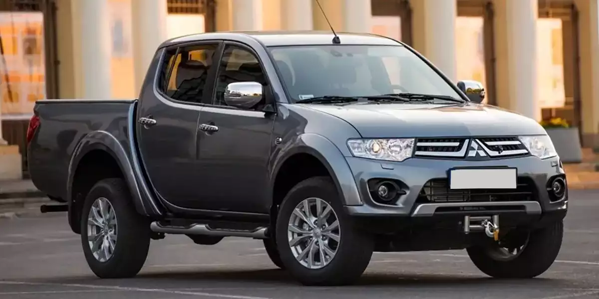 Mitsubishi L200 IV (2013-2015)