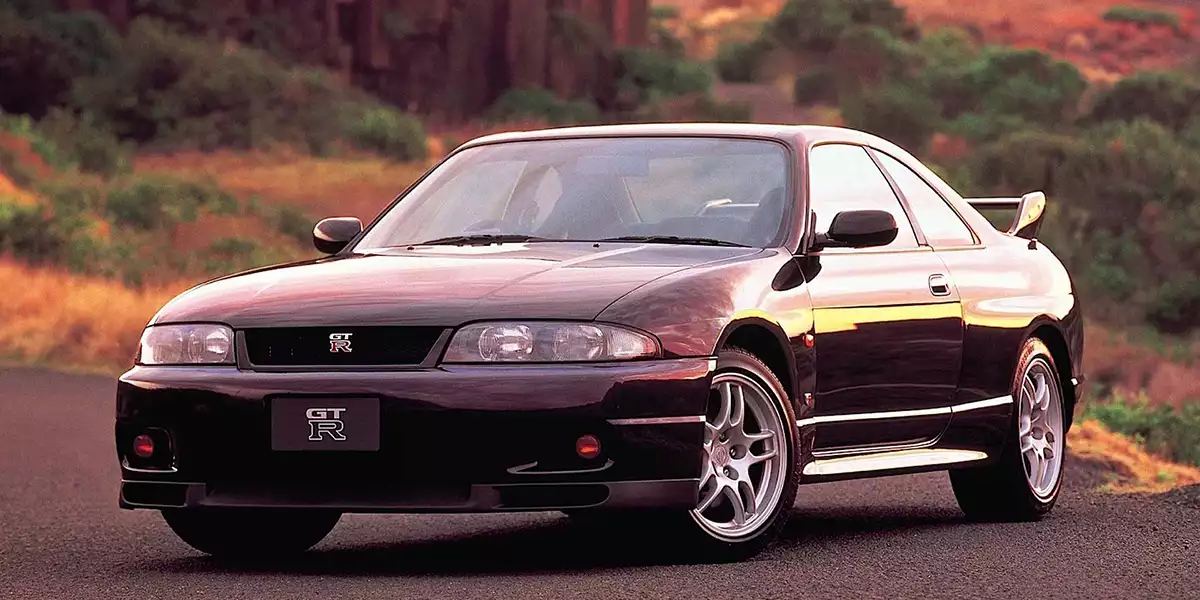 Nissan Skyline R33 (1993-1998)