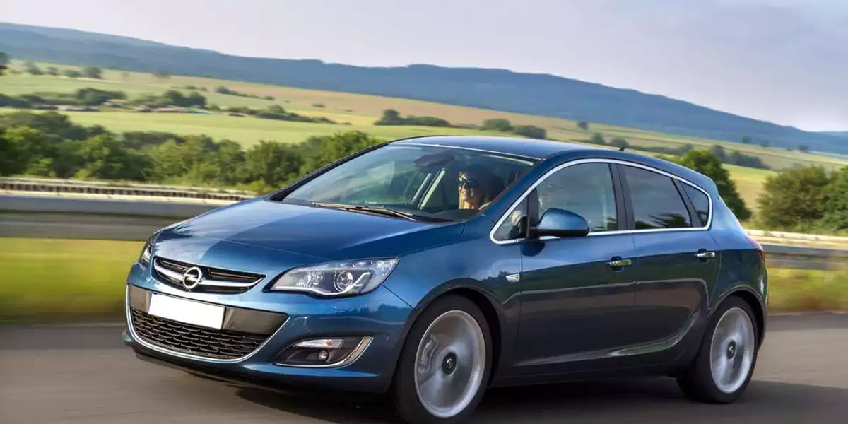 Opel Astra J (P10; 2009-2015)