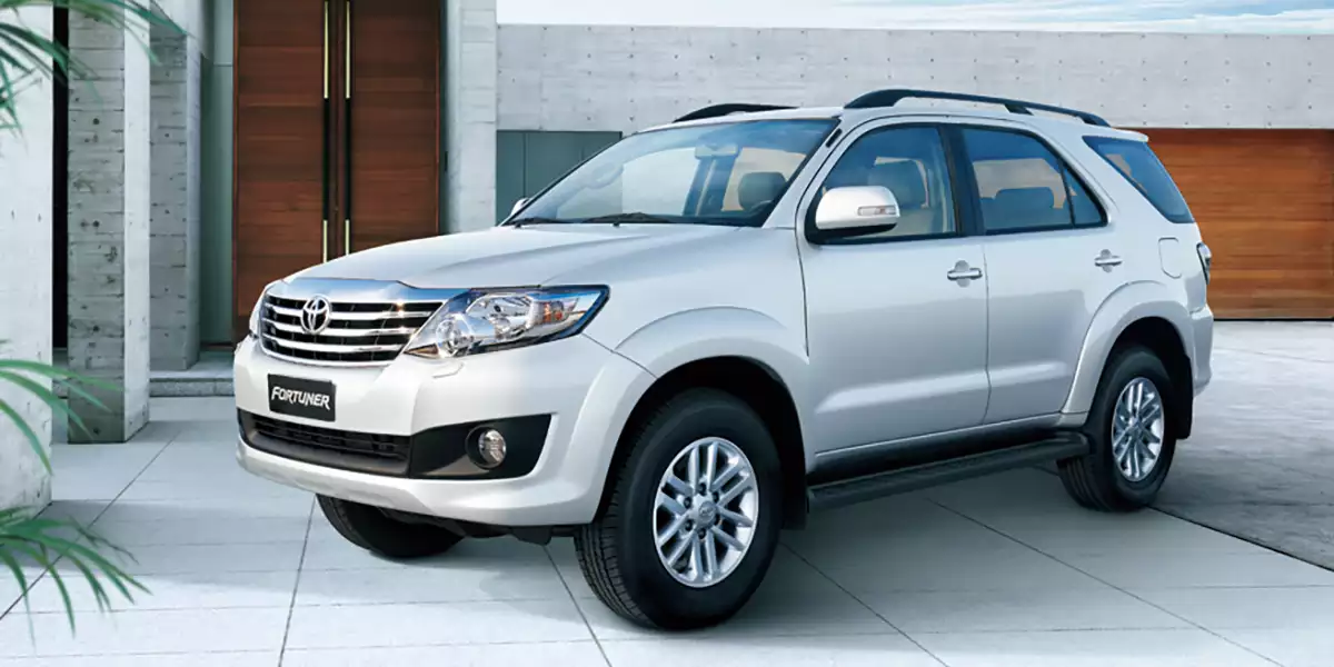 Toyota Fortuner I (2011-2015)