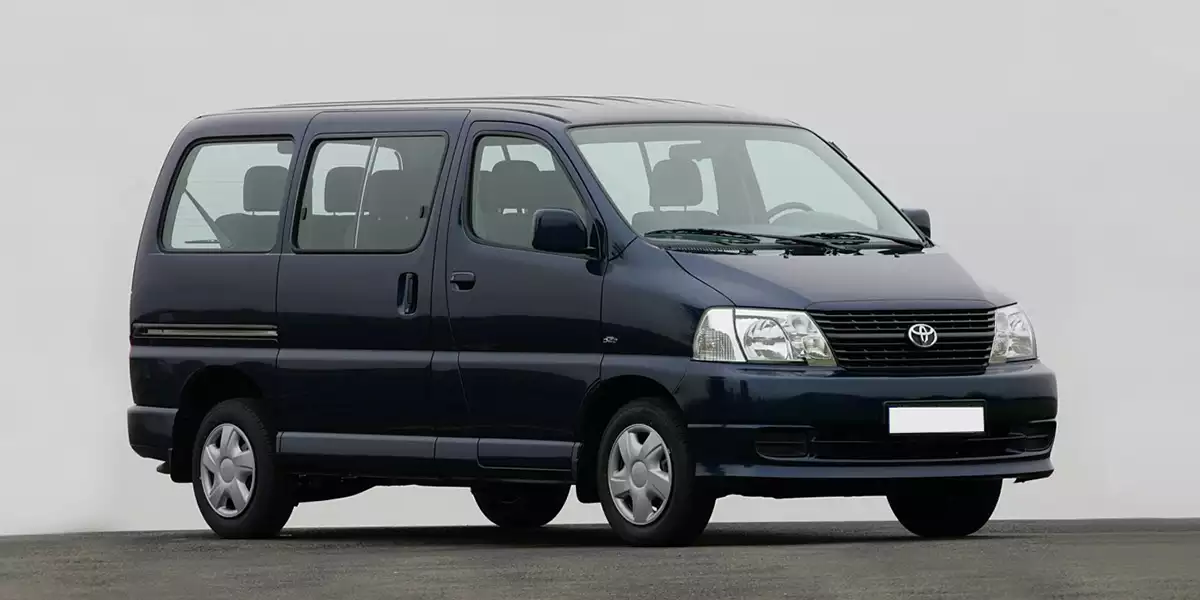 Toyota Hiace H200 (2009-2012)