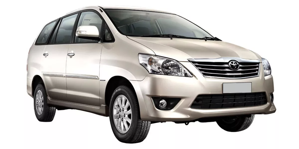 Toyota Innova I (AN40; 2011-2013)